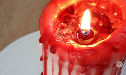 Blutige Kerze (DIY Halloween)